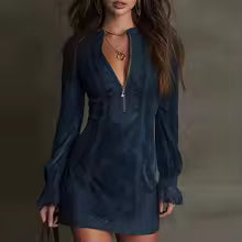 Valeria - Vestido Corto con Cierre Frontal y Manga Larga